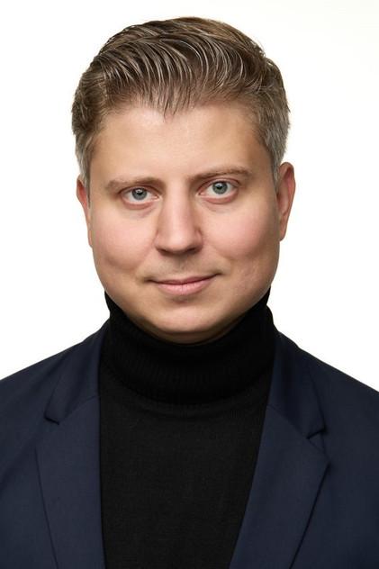 Aleksandr Tomas - Actor Profile Photo