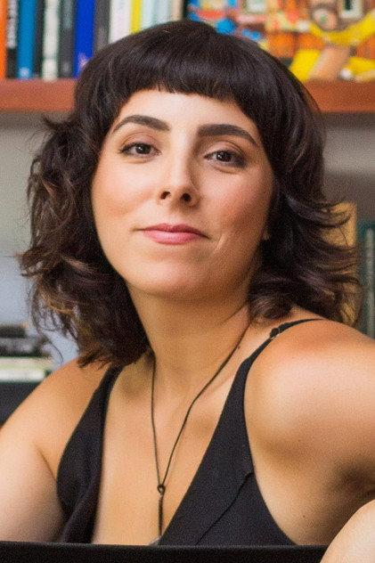 Julia Rezende - Actor Profile Photo