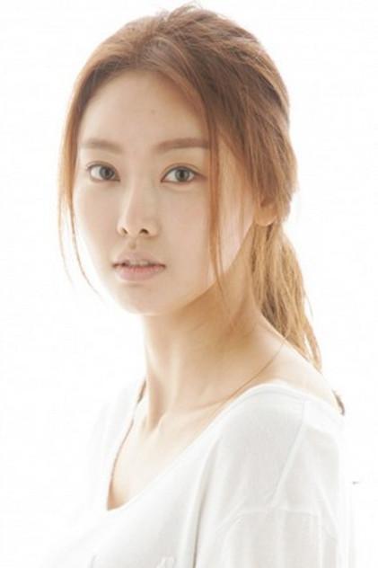 Lee Doa - Actor Profile Photo