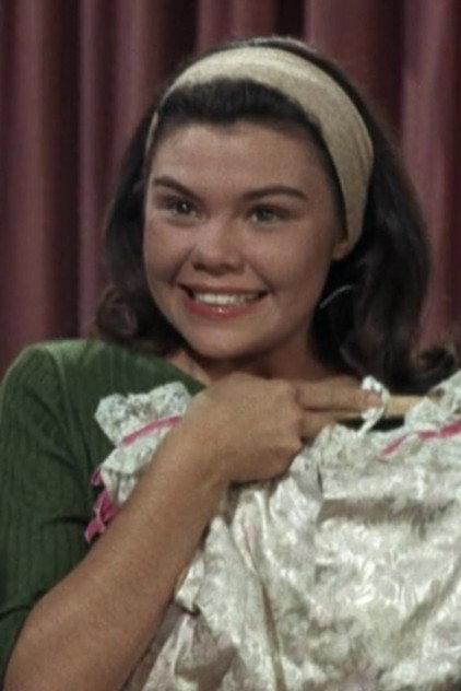 Cynthia Hull - Actor Profile Photo