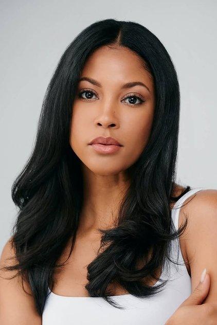 Lex Scott Davis - Actor Profile Photo