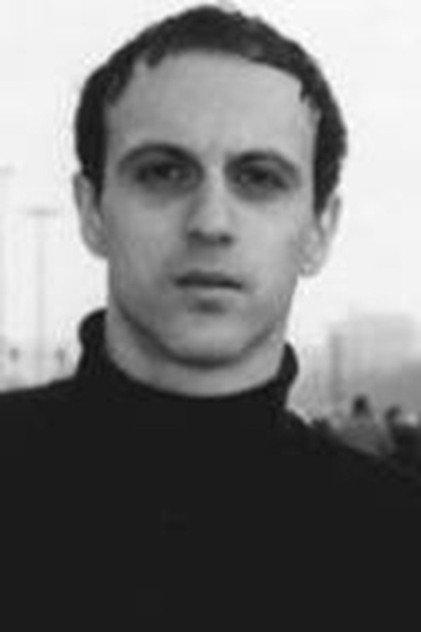 Mario Mentrup - Actor Profile Photo