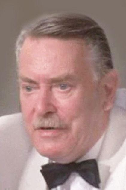 Stuart Saunders - Actor Profile Photo