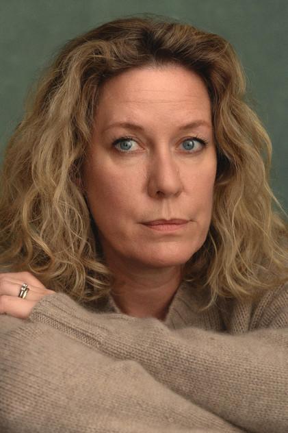 Anna Crilly - Actor Profile Photo