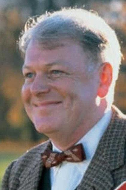 Leon Pownall - Actor Profile Photo