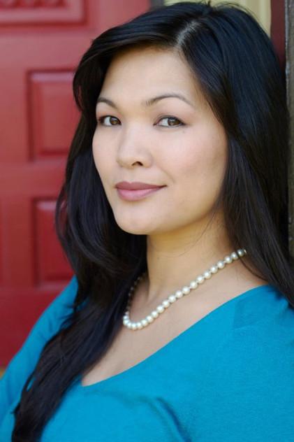 Ia Villatuya - Actor Profile Photo