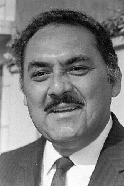 Víctor Alcocer - Actor Profile Photo