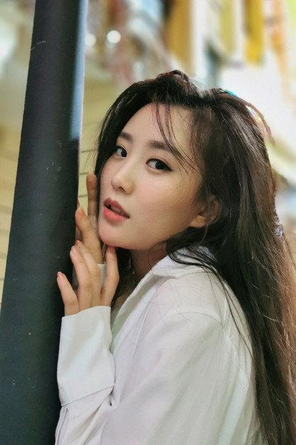 Li Zhiying - Actor Profile Photo