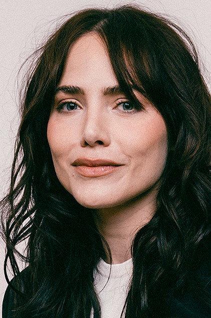 Letícia Colin - Actor Profile Photo