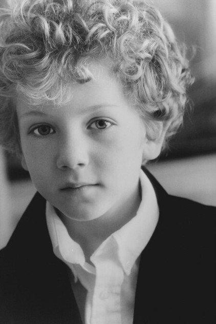 Steven Hinkle - Actor Profile Photo