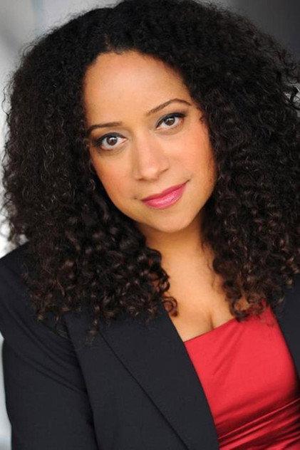 Louahn Lowe - Actor Profile Photo
