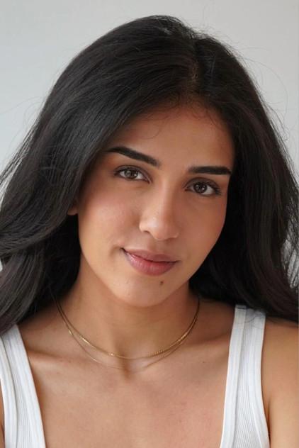 Sarah Iranca - Actor Profile Photo