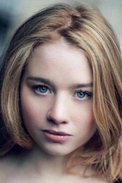 Clemmie Dugdale - Actor Profile Photo
