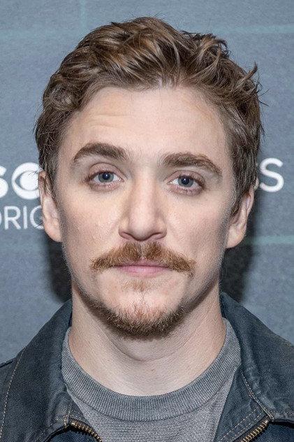 Kyle Gallner - Actor Profile Photo