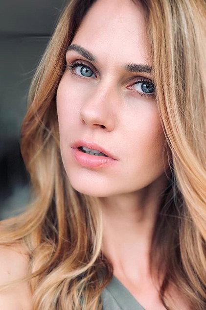 Eve Borchardt - Actor Profile Photo