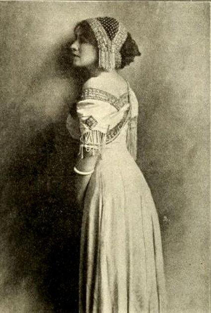 Lurline Lyons - Actor Profile Photo