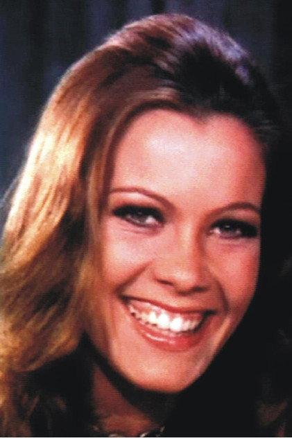 Dilma Lóes - Actor Profile Photo