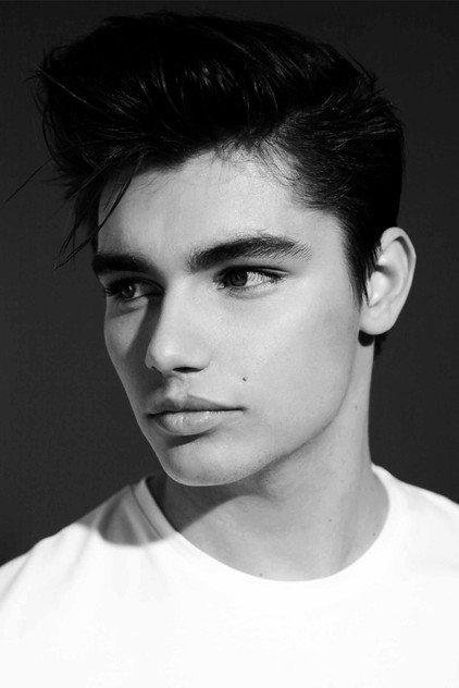 Anton Ewald - Actor Profile Photo