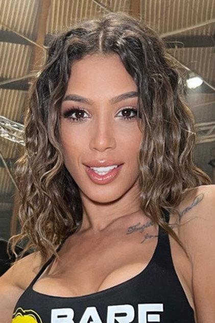 Carla Jade - Actor Profile Photo