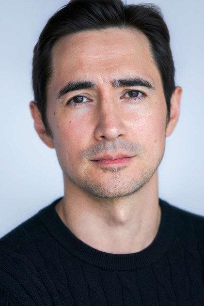 Alex Wyndham - Actor Profile Photo