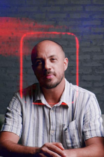 Gustavo Serrate - Actor Profile Photo