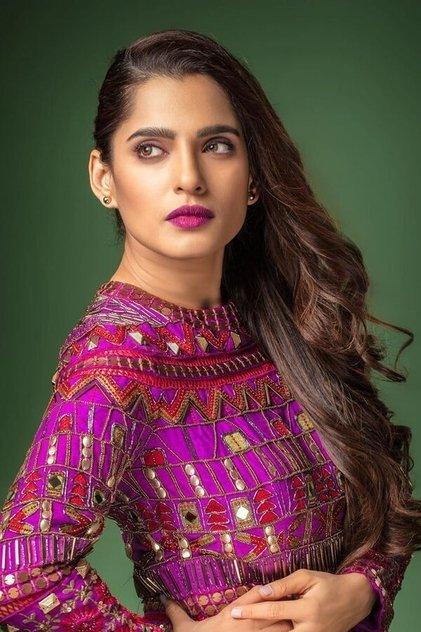 Priya Bapat - Actor Profile Photo
