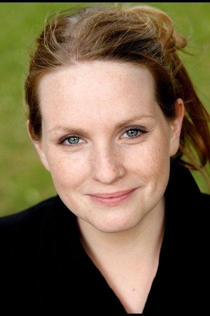Lucie Barret - Actor Profile Photo