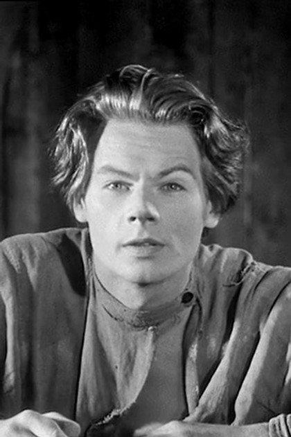Nikolai Valbert - Actor Profile Photo