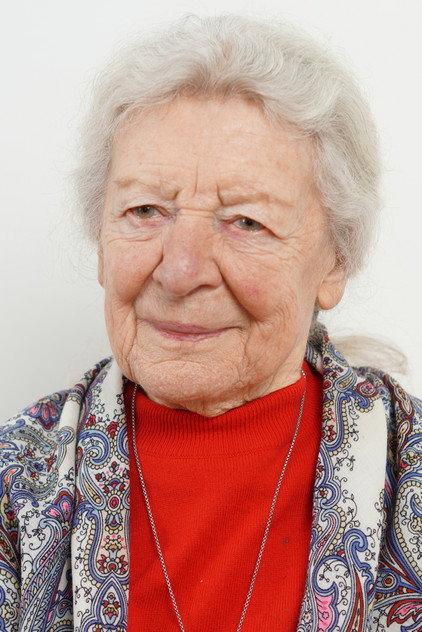 Julia Gschnitzer - Actor Profile Photo
