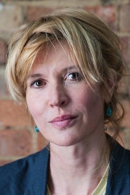 Julia Davis - Actor Profile Photo