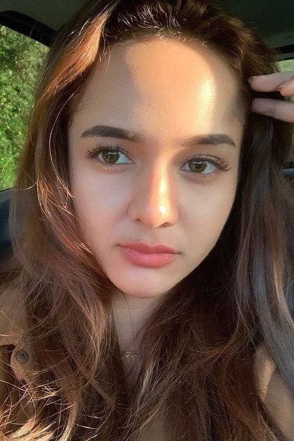 Dianda Sabrina - Actor Profile Photo
