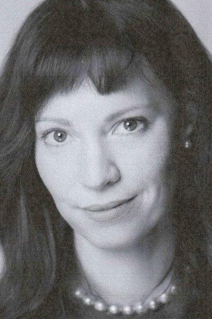 Aniela McGuinness - Actor Profile Photo