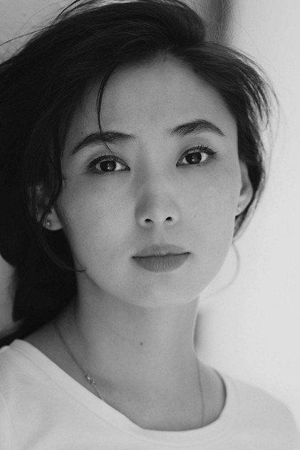 Tamara Obutova - Actor Profile Photo