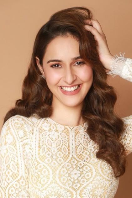 Sadia Khateeb - Actor Profile Photo