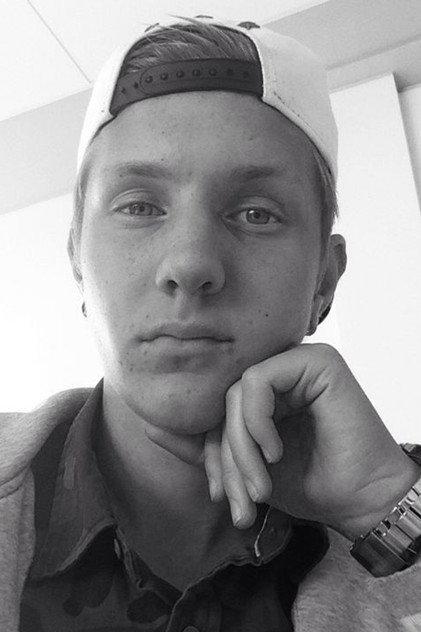 Jonas Santi Einarsson - Actor Profile Photo