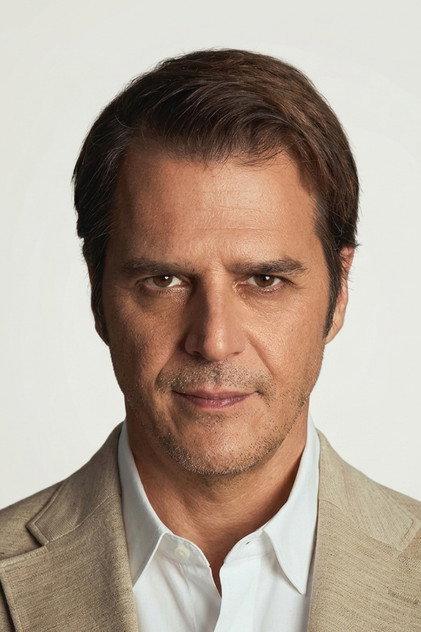 Mehmet Günsür - Actor Profile Photo