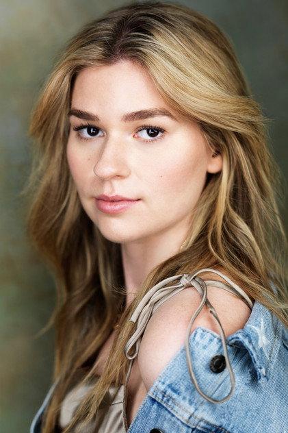 Fiona Robert - Actor Profile Photo