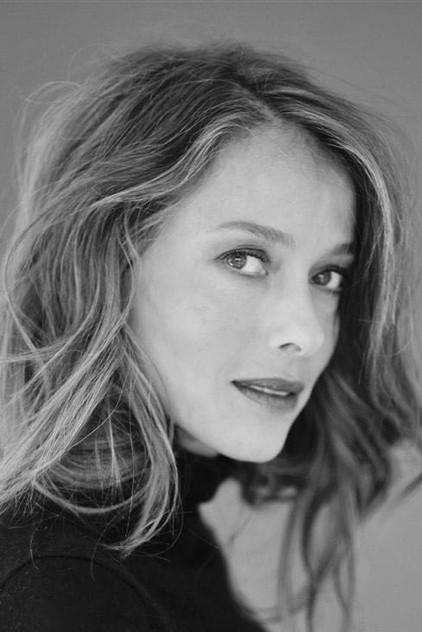 Estelle Skornik - Actor Profile Photo