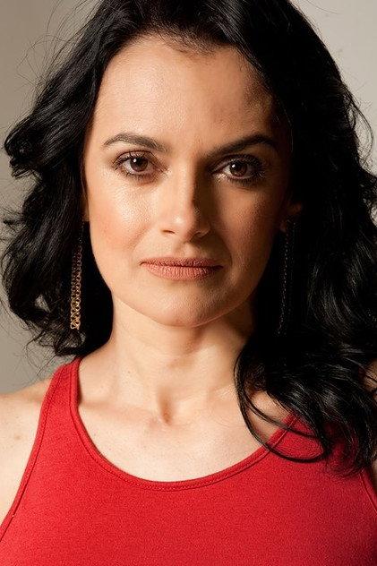Marcela Moura - Actor Profile Photo