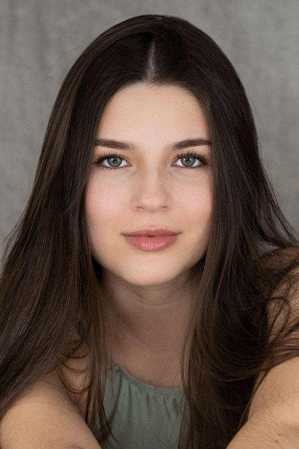 Regina González - Actor Profile Photo