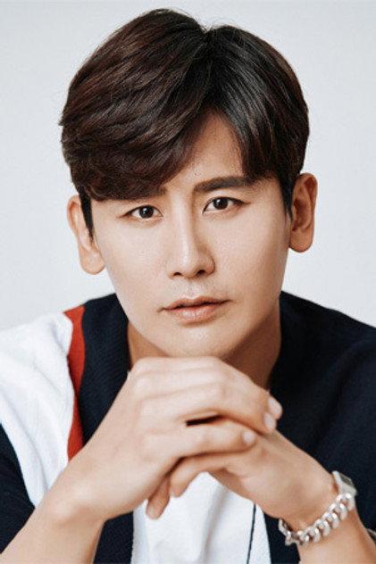 Yu Xiaoguang - Actor Profile Photo