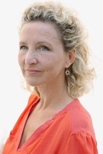 Hélène Babu - Actor Profile Photo
