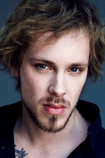 Zack Shada - Actor Profile Photo