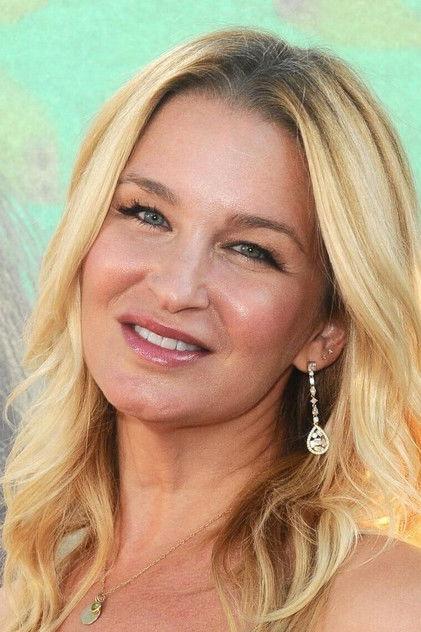 Reagan Pasternak - Actor Profile Photo
