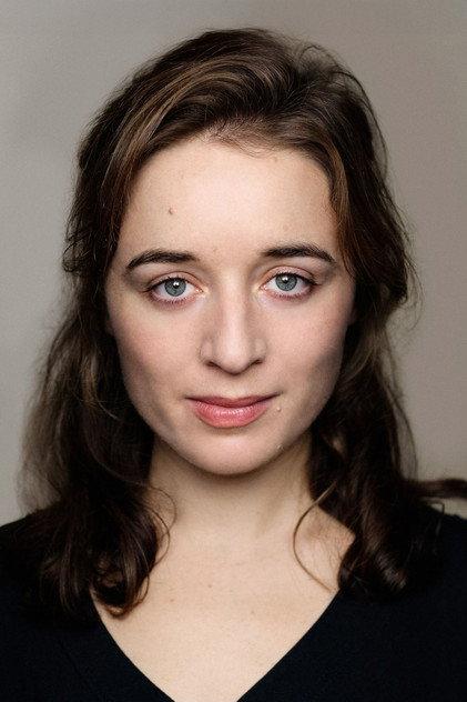 Josephine Starte - Actor Profile Photo