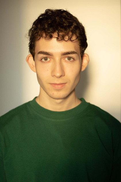 Béla Can Leon - Actor Profile Photo