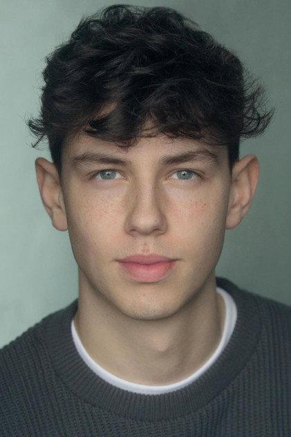 Oliver Manley - Actor Profile Photo