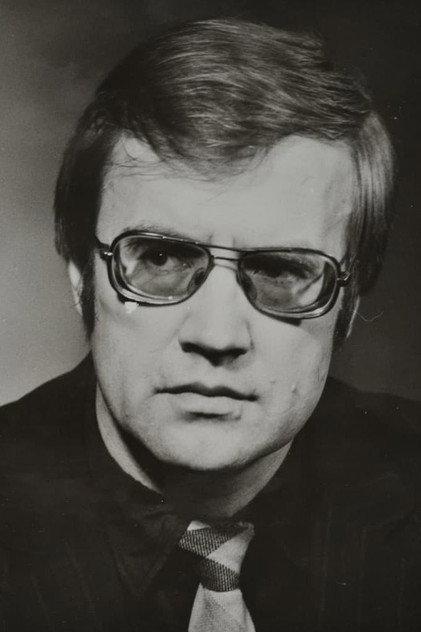 Eduard Tinn - Actor Profile Photo