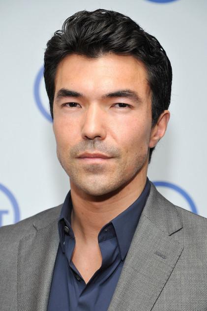 Ian Anthony Dale - Actor Profile Photo