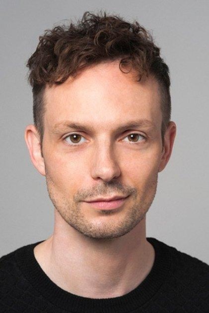 Nigel Pilkington - Actor Profile Photo